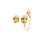 Aretes con trébol y un escarabajo rinoceronte pequeño vista frontal